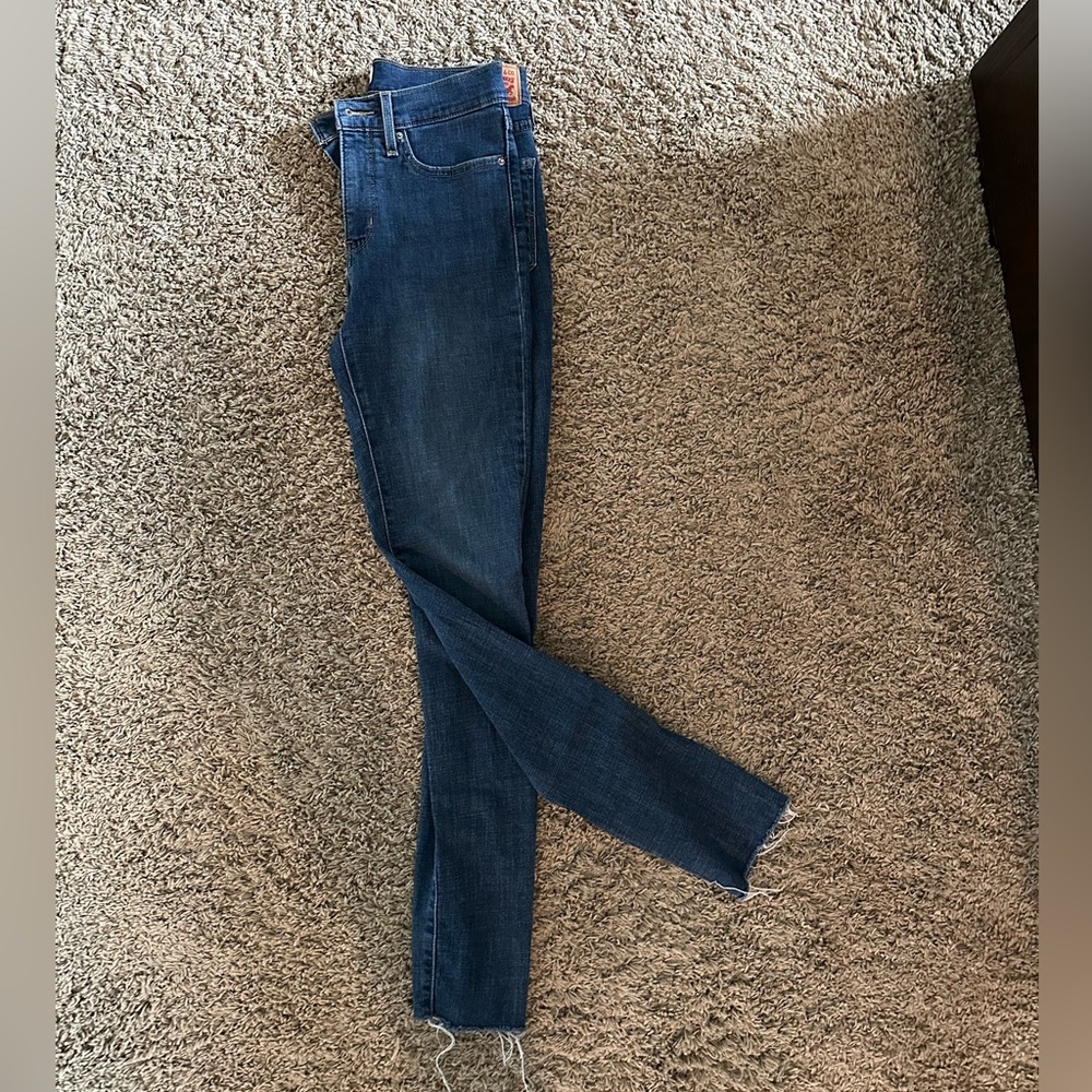 Levi 311 skinny jeans - size 27